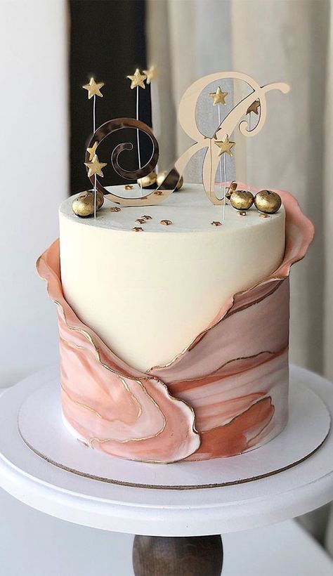 4. Pretty rose gold marble cake Looking for a cute cake for your upcoming celebration? Here we have a trendy and unique cake. The... Pretty Cake Ideas, Kue Fondant, Fondant Cakes Birthday, 25th Birthday Cakes, Fondant Cake Designs, Sweet 16 Birthday Cake, Unique Birthday Cakes, Pretty Cake, Beautiful Cake Designs