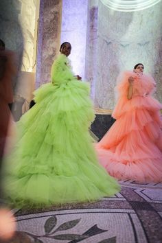 Tami Williams, Giambattista Valli Haute Couture, Fashion Art Photography, Stephane Rolland, Giambattista Valli, Fashion Photoshoot, Beautiful Gowns, Couture Dresses, Tulle Dress