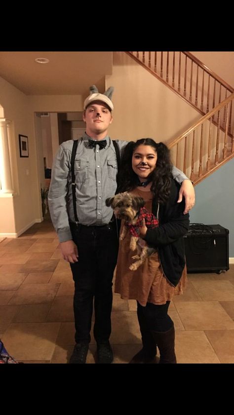 Lady and the tramp Halloween costume for couples Lady And The Tramp Costume, Halloween Costume For Couples, Costume For Couples, Couple Cosplay, Spooky Costumes, Diy Costume, Disney Cosplay, Creative Valentines, Diy Valentines Crafts