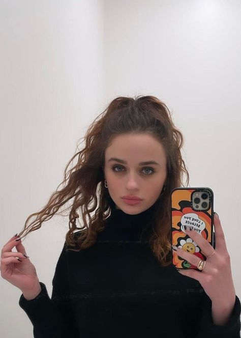 Kissing Booth, Joey King, Keep It Classy, American Actress, Mirror Selfie, Mirror, 10 Things