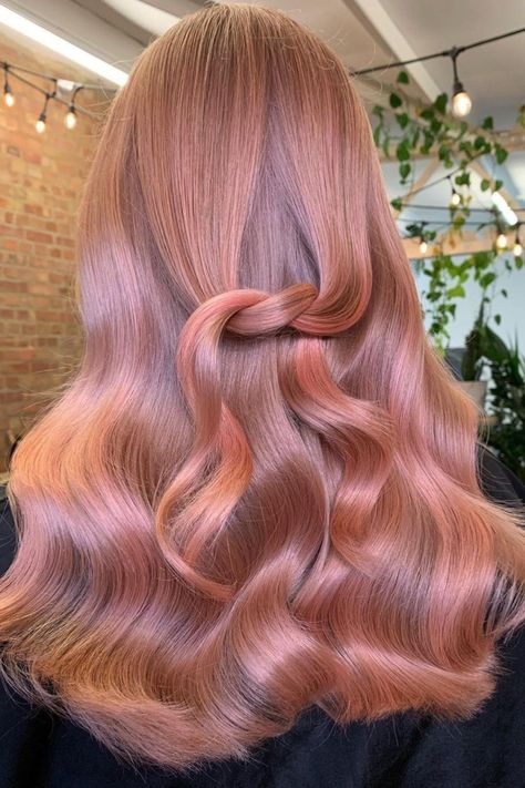 Rose Pink Hair, New Hair Color Trends, Wedding Hair Colors, Hair Style Korea, Hair Dyes, Highlights Hair, Strawberry Blonde Hair, Beautiful Hair Color, Dye Colors