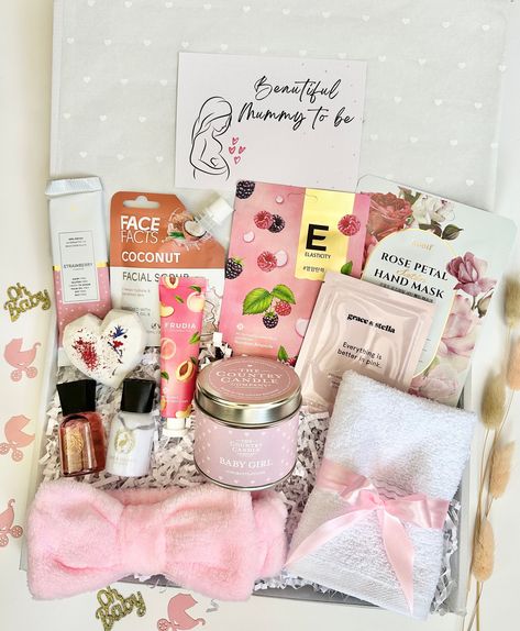 Mom To Be Hamper Gift Ideas, Boy Baby Shower Gift Ideas, Mommy Gift Basket, Regalos Baby Shower, Mum To Be Hamper, Mum To Be Gifts, Baby Shower Gifts For Mom, Mom To Be Gifts, Maternity Gifts