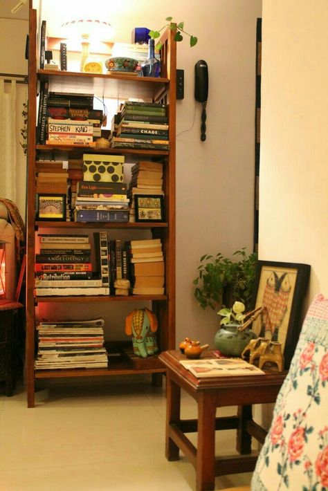 Study Interior, Cosy Corners, Books Beautiful, Colourful Living Room Decor, India Home Decor, Indian Interiors, Indian Home Interior, Ethnic Home Decor, Colourful Living Room