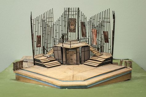 Low Budget Set Design Theatre, Curved Stage Design, Stage Set Up, Scenography Theatre, Theatre Inspiration, Stage Designs, Stage Set Design, Set Design Theatre, Theatre Stage