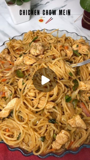 Chicken Stir Fry With Noodles, Spicy Spaghetti, Chicken Chow Mein, Chilli Oil, Garlic Puree, Easy Mediterranean Diet Recipes, Pasta Water, Cooked Pasta, Chilli Chicken