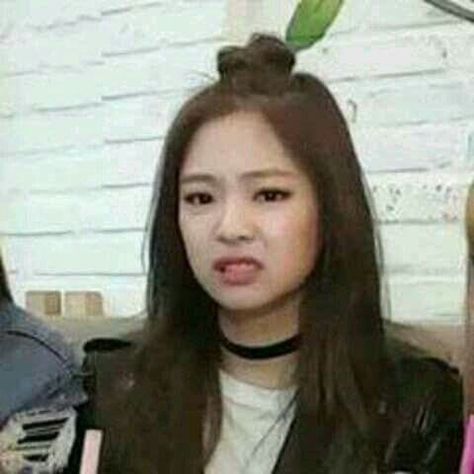 Memes Blackpink, Disgusted Face, Blackpink Memes, Funny Kpop Memes, Blackpink Funny, Memes Kpop, Xiamen, Meme Faces, Kpop Funny