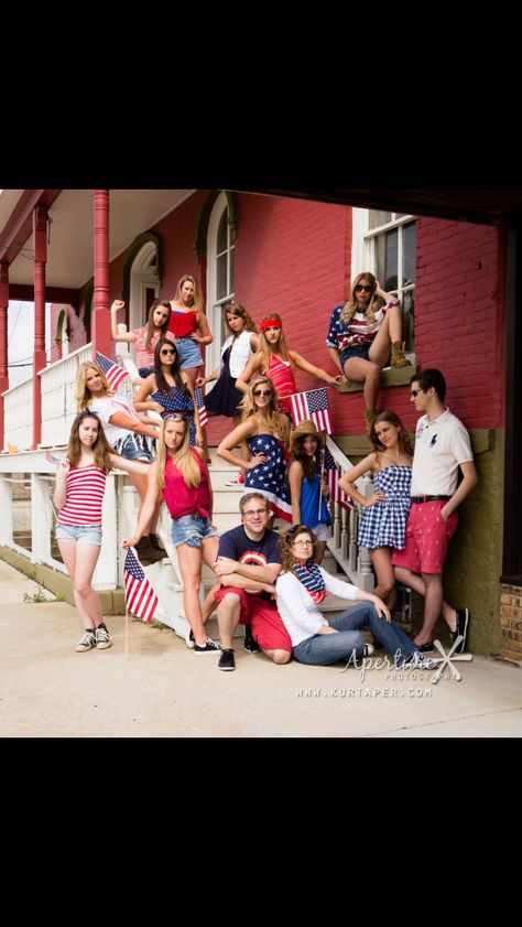 Independence Day shoot with Aperture senior models. Such fun red, white and blue outfits. Happy 4th of July, America! Patriotic Family Pictures, Red White Blue Family Pictures Outfit, Red White And Blue Photoshoot, 4th Of July Family Photos, Autumn Family Photography, Fall Color Schemes, Family Photo Colors, 4th Of July Photos, Family Beach Pictures