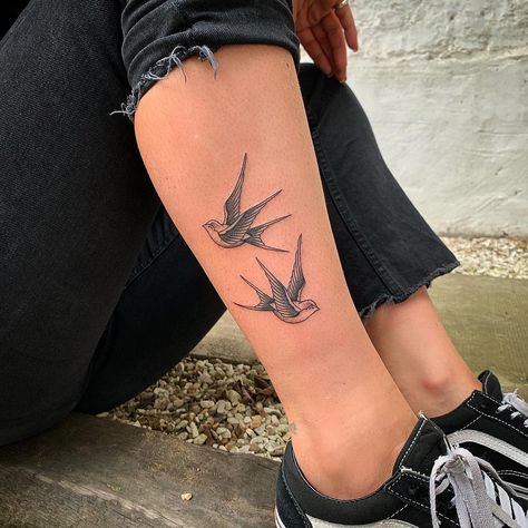 2 Swallows Tattoo, Swallow Tattoo Meaning, Swallows Tattoo, Tattoo Swallow, Swallow Tattoos, Ankle Tattoo Men, Swallow Tattoo Design, Cross Tattoos For Women, Finger Tattoo For Women