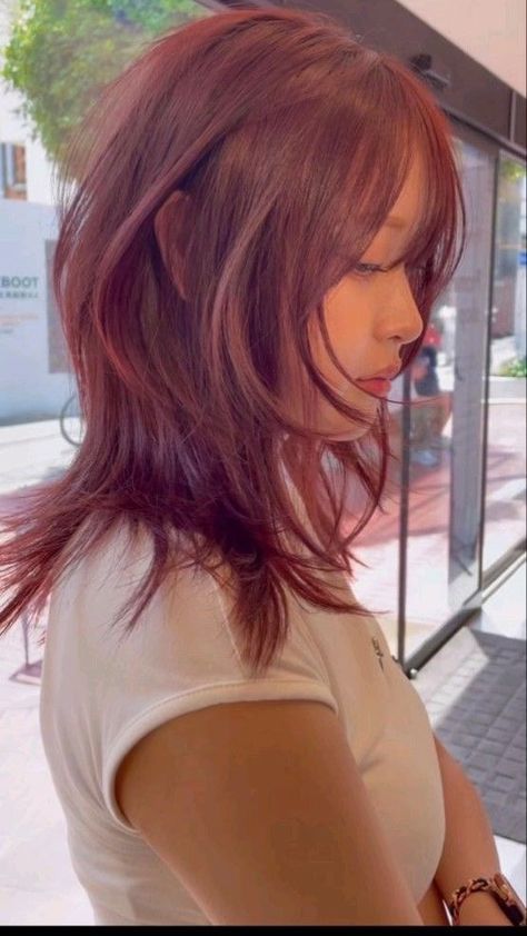 Wine Hair, Hair Inspiration Long, Hair Color Streaks, Asian Short Hair, Hair Streaks, Hair Inspiration Short, Haircuts For Medium Hair, Haircuts Straight Hair, Cut My Hair