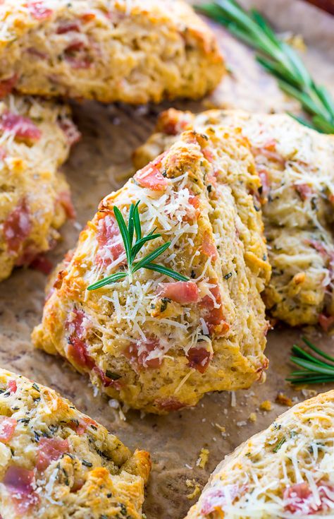 Ham Scones, Savory Scones Recipe, Baking Scones, Baker By Nature, Pane Dolce, Savory Scones, Easter Brunch Food, Savoury Baking, Scone Recipe