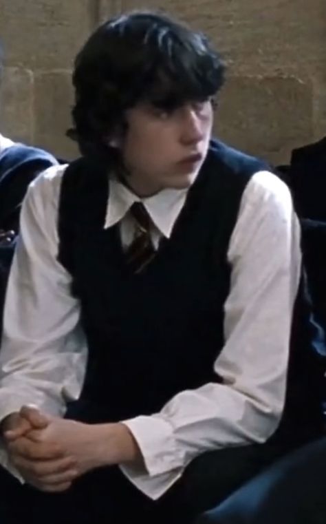 Neville X Yn, Neville Longbottom Cute, Nevil Longbottom, Neville Longbottom Aesthetic, Wattpad Icon, Harry Potter Neville, Ron And Harry, Matthew Lewis, Harry Potter Icons