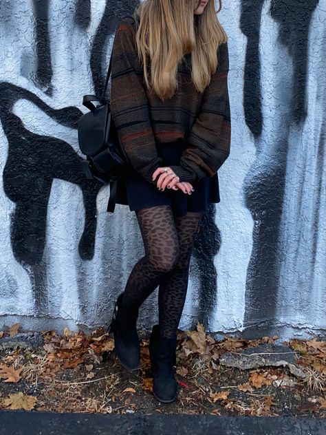 Alternative Fall Outfits Grunge, Alt Sweater, Alt Sweater Outfits, Sweater Tights Outfit, Winter Grunge Outfits Cold Weather Edgy, Fall Emo Outfits, Alt Winter Outfits Cold, Warm Alt Outfits, Fall Outfits Alt