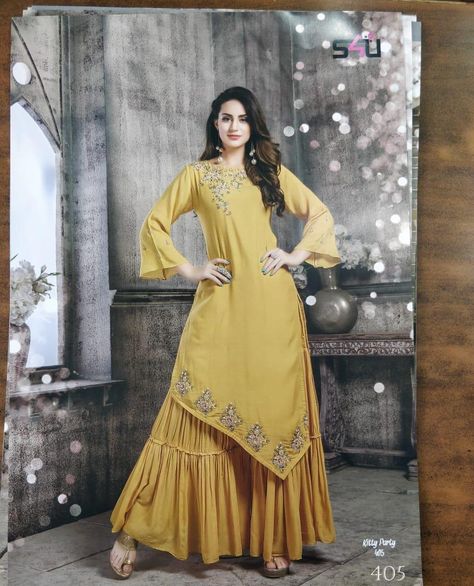 Gorget Kurti Designs Latest, Party Outfit Skirt, A Line Skirt Outfits, Gala Designs, Anarkali Kurtis, Trendy Party Outfits, The Wedding, Georgette Anarkali, Attractive Dresses