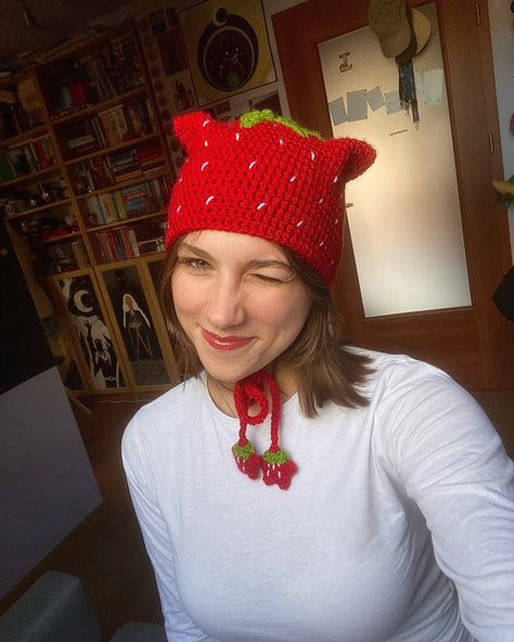 custom crochet strawberry hat 🍓 I love those little strawberry stars omg [ crochet, strawberry hat, diy, small business, kitty beanie, crochet cat beanie ] Kitty Beanie Crochet, Crochet Strawberry Hat, Diy Small Business, Crochet Cat Beanie, Kitty Beanie, Strawberry Hat, Hat Diy, Crochet Strawberry, Cat Beanie