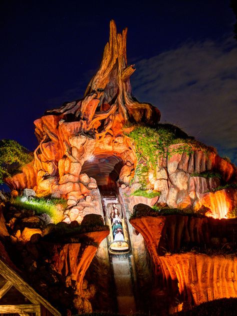 Multiple Mailbox, Disneyland Anaheim, Disneyland Rides, Disney Pics, Disney Imagineering, Splash Mountain, Disney Rides, Mailbox Post, Disney Photography