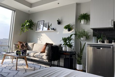 A minimalist, Peter has been intentional with what he brings into his small rental home. Condo Decorating Ideas, Studio Apartment Interior, Small Condo Decorating, Staircase Decor Ideas, Small Room Interior, Small Room Makeover, Studio Apartment Living, Tiny Apartments, Living Room Photos