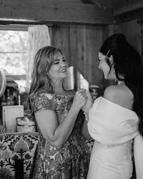 Mother Daughter Wedding Day Candid Moments Mother Daughter Wedding Pictures, Mom Daughter Wedding Photos, Mom And Daughter Wedding Pictures, Mother Of The Bride Pictures, Mother Daughter Wedding Photos, Mom Daughter Photos, Mother Daughter Wedding, Wedding Photo List, Bride Pictures