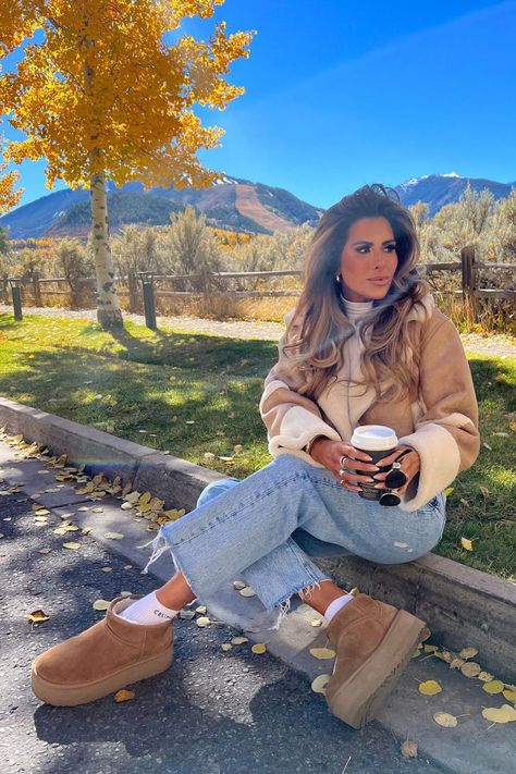 November Colorado Outfits, Savannah Georgia Winter Outfit, Cute Colorado Outfits, Thick Winter Outfits, Colorado In November Outfits, Denver Outfits Winter Cold Weather, Denver Fashion Winter, Alaska Outfits October, Winter Outfit Inspo Casual