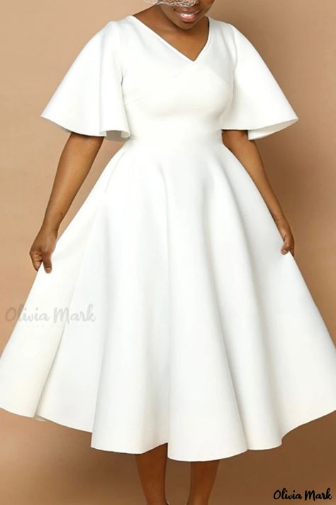 White Outfits Plus Size, Blue Dress Outfits, Long African Dresses, White Bodycon, White Bodycon Dress, White Midi, V Neck Midi Dress, Design Dresses, African Design Dresses