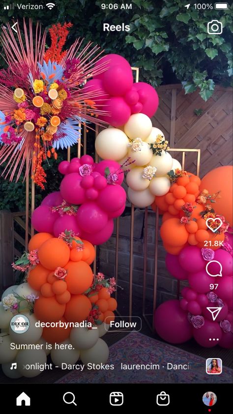 Ballon And Flower Arch Diy, Maximalist Birthday Party, Tropical Theme Baby Shower Ideas, Pink And Orange Backdrop, Pink And Orange Baby Shower Ideas, Pink And Orange Party Theme, Orange Birthday, Orange Baby Shower, Couple Wedding Shower