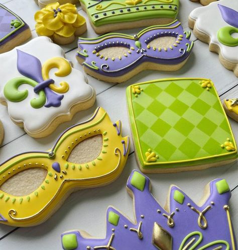 Mardi Gras Baby Shower Cookies, Mardi Gras Decorated Cookies, Mardi Gras Sugar Cookies, Mardi Gras Cookies Decorated, Mardi Gras Cookie, Mardi Gras Cookies, Madi Gras, Cookies Design, Painted Cookies