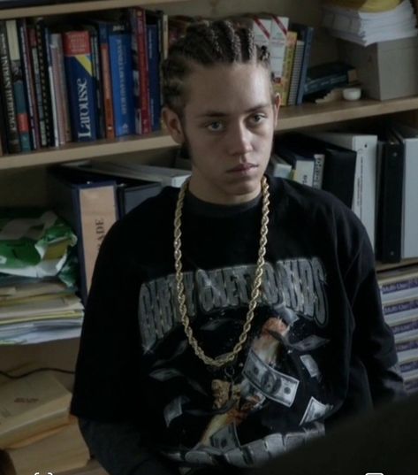 White Boy Carl Pfp, Carl Gallagher Braids, Shameless Carl Gallagher, Carl From Shameless, Ethen Cutkosky, Carl Gallagher Shameless, Ethan Core, Movie Pfp, Shameless Series