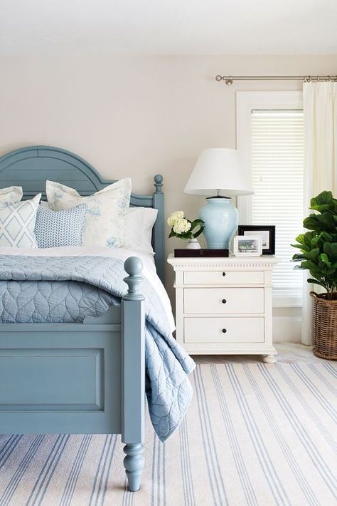 Bedroom Blues, Coastal Style Bedroom, Modern Coastal Bedroom, Light Blue Bedroom, Turquoise Walls, Coastal Bedroom Decorating, Bedroom Colour Palette, House Of Turquoise, Coastal Interiors Design