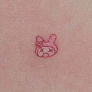 𝐿𝑜𝑔 (@log_tattoo) • Instagram photos and videos My Melody Tattoo, Melody Tattoo, Stick Poke Tattoo, Mark Tattoo, Skin Drawing, Stick N Poke, 3 Tattoo, Kawaii Tattoo, Stick N Poke Tattoo