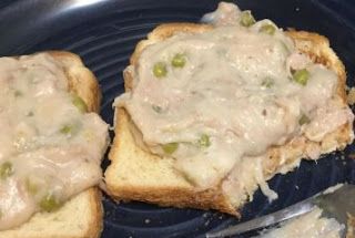 Creamed Tuna On Toast, Tuna On Toast, Creamed Tuna, Creamed Chicken, Extreme Cheapskates, Chicken Biscuits, Canned Tuna Recipes, Lent Recipes, Family Friendly Recipes