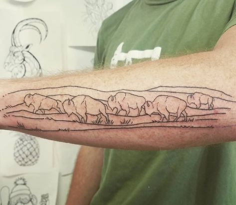 Erin Ashlee | So simple so awesome. I love this bison tattoo! #bison #jacksonhole #bisonherd #wyoming #yellowstonenationalpark #buffalo… | Instagram Bison Tattoo, Taino Tattoos, Elk Tattoo, Buffalo Tattoo, Cowboy Tattoos, Birthday Tattoo, Western Tattoos, Fancy Art, Minimalist Tattoo