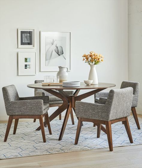 Dining Room Design Indian, Midcentury Dining Room, Dinner Spread, Mid Century Dining Table, Mid Century Modern Dining Room, Midcentury Modern Dining Table, Modern Dining Tables, Dining Room Furniture Modern, Round Dining Room