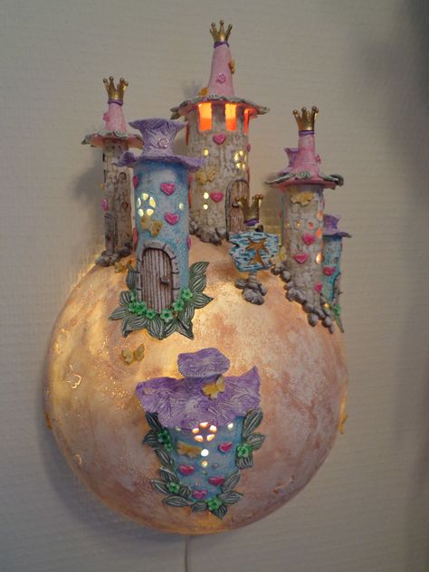 Paper Mache Light, Paper Mache Ideas, Paper Mache House, Paper Mache Lamp, Paper Mache Projects, Fairy House Crafts, Clay Fairy House, Fairy House Diy, Clay Fairies