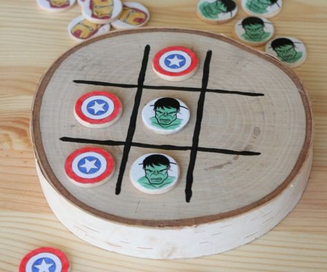 DIY Avengers Tic Tac Toe Diy Avengers, Avengers Crafts, Marvel Diy, Marvel Party, Cruise Ideas, Superhero Crafts, Fish Extender Gifts, Hero Games, Avengers Party