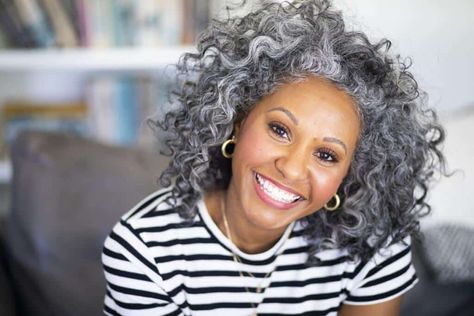 Stop Trying to Look Younger: 5 Ways to Look Fabulous After 60 Granny Look, Current Hair Trends, Coffee Hair, Low Maintenance Haircut, Gray Hair Growing Out, Natural Black Women, Low Maintenance Hair, Hair Restoration, Look Younger