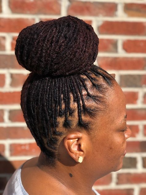 Dreadlock Hairstyles Black Women, Dreadlock Bun, Locs Ideas, Dreadlocks Hairstyle, Short Dreadlocks, Dreadlocks Hair Care, Hair And Skin Vitamins, Dreadlocks Styles, Short Dreadlocks Styles