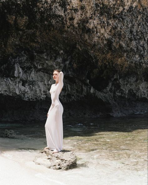 Bridal Swim, White Dress Beach, Swim Photoshoot, Sea Vibe, Water Fashion, Cute Birthday Pictures, Brighton Beach, Beach Shoot, Sunset Summer