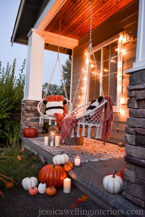 Front Porch Fall Decor, Boho Style! - Jessica Welling Interiors Fall Back Porch Decor Ideas, Boho Front Porch, Fall Decor Boho, Porche Halloween, Throw Pillows And Blankets, Porch Fall Decor, Fall Porch Decor, Cozy Throw Pillows, Diy Front Porch