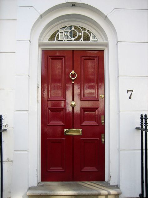 If I had enough money I would quite like a front door like this! Check out the opposite side of the street reflected in the mirrors above. Burgundy Front Door, Burgundy Door, Red Doors, Kitchen Facelift, Transom Window, Red Front Door, Beautiful Front Doors, Front Door Paint Colors, Glossy Paint