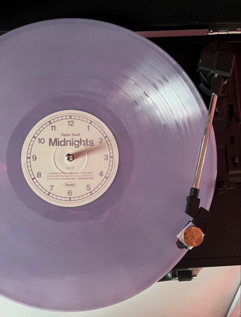 Taylor Swift Vinyl Aesthetic Wallpaper, Caoimhe Core, Midnights Lavender Vinyl, Vinyl Taylor Swift, Midnights Vinyl, Taylor Vinyl, Taylor Swift Vinyl, Taylor Swift Cd, Lilac Aesthetic