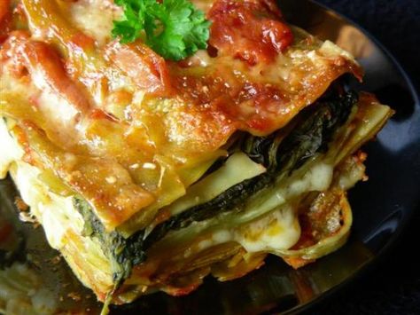 Florentine lasagna Lasagna Florentine Recipe, Lasagna Florentine, Tomato Lasagna, Florentine Recipe, Whole Wheat Noodles, Marinara Recipe, Ricotta Pasta, Savory Pies, Asiago Cheese