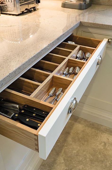 Tom Howley 5 Built In Cutlery Drawer, Wide Kitchen Drawers, Built In Organization Kitchen, Wide Drawers Kitchen, Organised Drawers, Kitchen Organization Drawer, Home Kitchen Organization, Kitchen Cutlery Storage, Tom Howley Kitchens