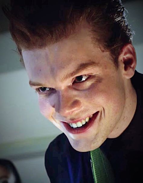 Cameron Monaghan (aka JOKER) Jerome Valeska Joker, Jerome Gotham, David Mazouz, Gotham Characters, Gotham Joker, Gotham Tv Series, Gotham Series, Gotham Tv, Jerome Valeska