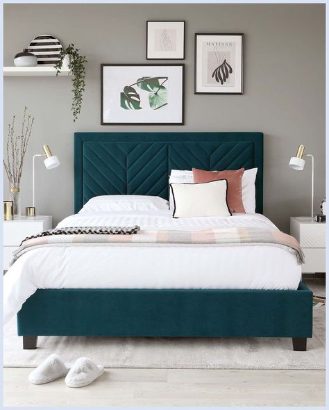 [SponsoredPost] 69 Great Bedroom Inspirations Teal Tricks You Will Love Quickly #bedroominspirationsteal Teal Decor Bedroom, Bottle Green Bedroom Ideas, Bottle Green Bed, Teal Bed Frame Bedroom Ideas, Blue Velvet Bed Frame Bedroom Ideas, Bed Colour Ideas, Teal And Gold Bedroom, Teal Bed, King Size Bed With Storage