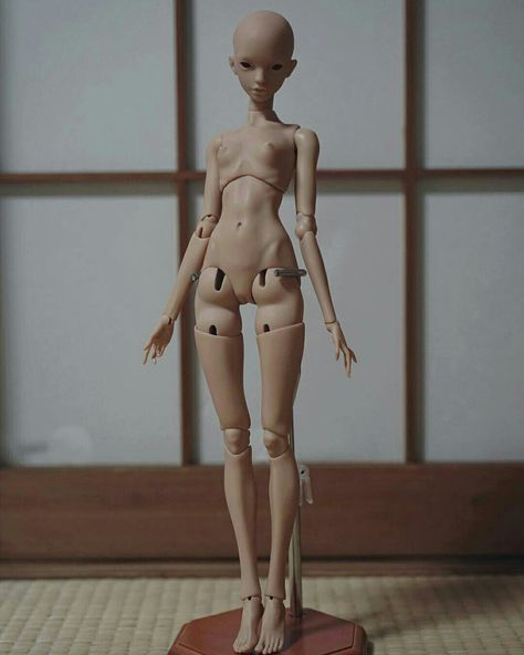 Bjd Doll Proportions, Ball Jointed Puppet, Bjd Pose Reference, Doll Ball Jointed, Ball Jointed Doll Reference, Bjd Dolls Body Base, Balljointeddoll Base Pose, Bjd Body Sculpting, Bjd Dolls Base