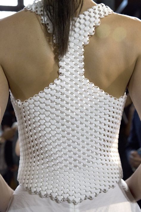 3ders.org - 3D printed textiles hit the runway at New York Fashion Week | 3D Printer News & 3D Printing News Fashion 3d Printing, 3d Printed Wearables, Wearable 3d Print, 3d Printed Fashion Design, 3d Printing Fashion Accessories, 3d Printing In Fashion, 3d Printing On Textile, 3d Print Fabric, 3d Printed Textiles