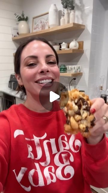 Dr. Alexandra Lourdes on Instagram: "“These wont last an hour” 🤣 easiest cookie ever #family #mom #easyrecipe #cookie #4ingredientrecipes #chocolate #bakewithme" Alexandra Lourdes, Amazing Cookie Recipes, Frosty Recipe, Low Carb Holiday, 4 Ingredient Recipes, Vegan Challenge, Clean Eating Desserts, Healthy Cookie Recipes, Beach Meals