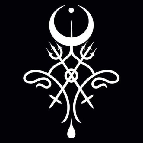 Warrior Goddess Witchcraft on Instagram: “If you share or use this sigil please give credit to the artist! See the second pic. Thank you! 🧡💜🖤” Goddess Witchcraft, Hecate Goddess, Warrior Goddess, Dark Fantasy Art, Sign Design, Dark Fantasy, Drawing Sketches, Runes, Wood Art