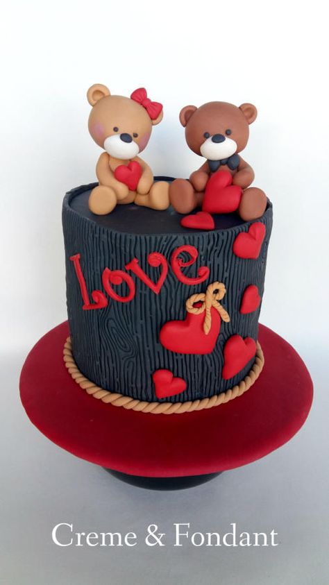 Bears  in love cake by Creme & Fondant Bears In Love, Fondant Cake Designs, Mini Torte, Valentines Day Cakes, Valentine Cake, Bear Cakes, Holiday Cakes, Perfect Cake, Savoury Cake