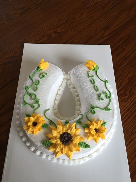 Good Luck Horseshoe, June 2016 Horseshoe Wedding Cake, Horseshoe Cake Birthday, Horse Shoe Cake Ideas, Horseshoe Cake Ideas, Horse Shoe Cake, Derby Food, Sunflower Birthday Cakes, Western Birthday Cakes, Horse Cakes