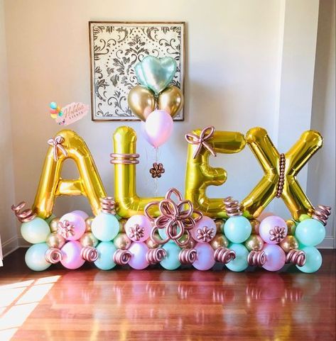 Aka Balloon Decor, Happy Birthday Balloons Bouquet, Balloon Bouquet Ideas, Balloon Marquee, Birthday Balloon Bouquet, Name Balloons, Balloon Bouquet Diy, Balloon Tower, Pretty Balloons